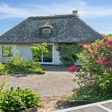 Cozy With Fantastic Surroundings, Hébergement de vacances Farsø